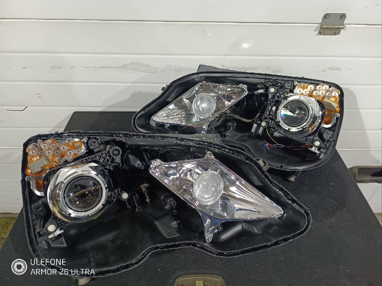 Bi-LED модуль в фаре Mercedes-Benz W212 дорестайлинг